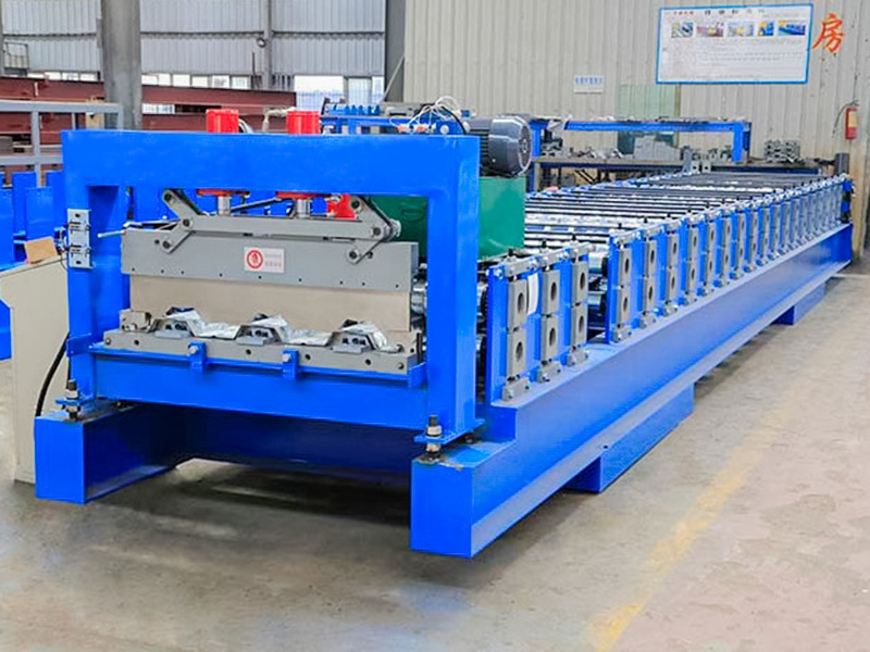 YX50-1005 Mesin Roll Forming Lantai Produksi yang Efisien